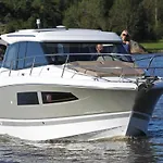 Life & Boat Hotel