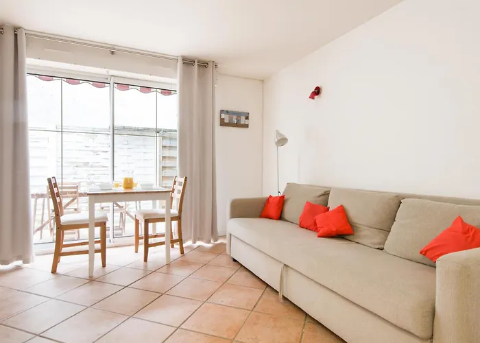 Studio avec Terrasse en centre-ville de La Rochelle