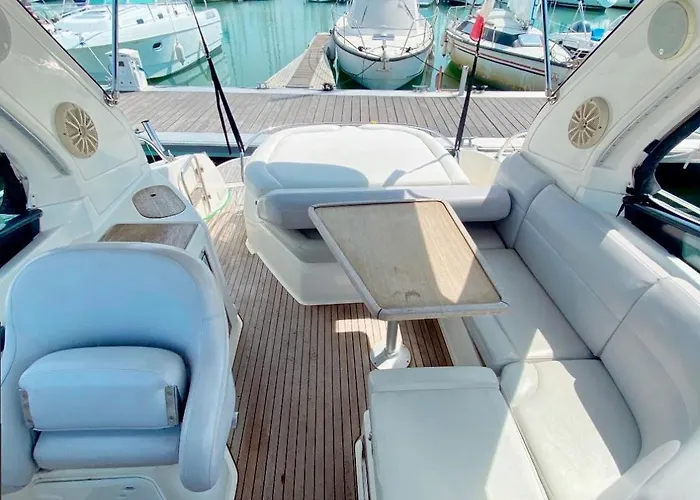 Experience A Bord A La Rochelle Sur Un Bavaria 31 Sport