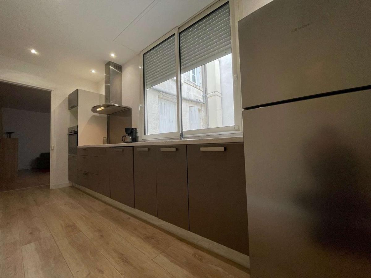 Apartment Charmant Appt Design 4 Pers. Vieux Port La Rochelle, Menage Inclus - Fr-1-246-49 *