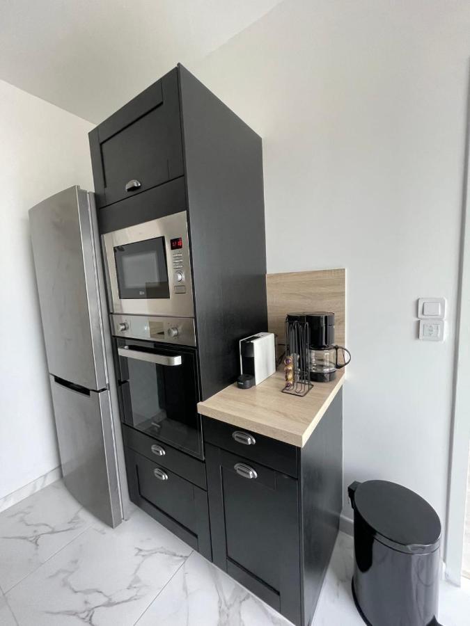 Bright Nest - Open View - Residential Area *