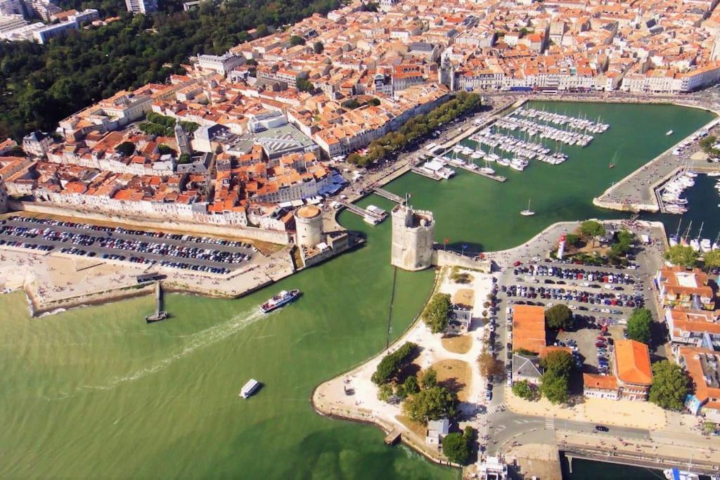 Plein Charme Aux Minimes Terrasse Calme + Parking * La Rochelle (Charente-Maritime)