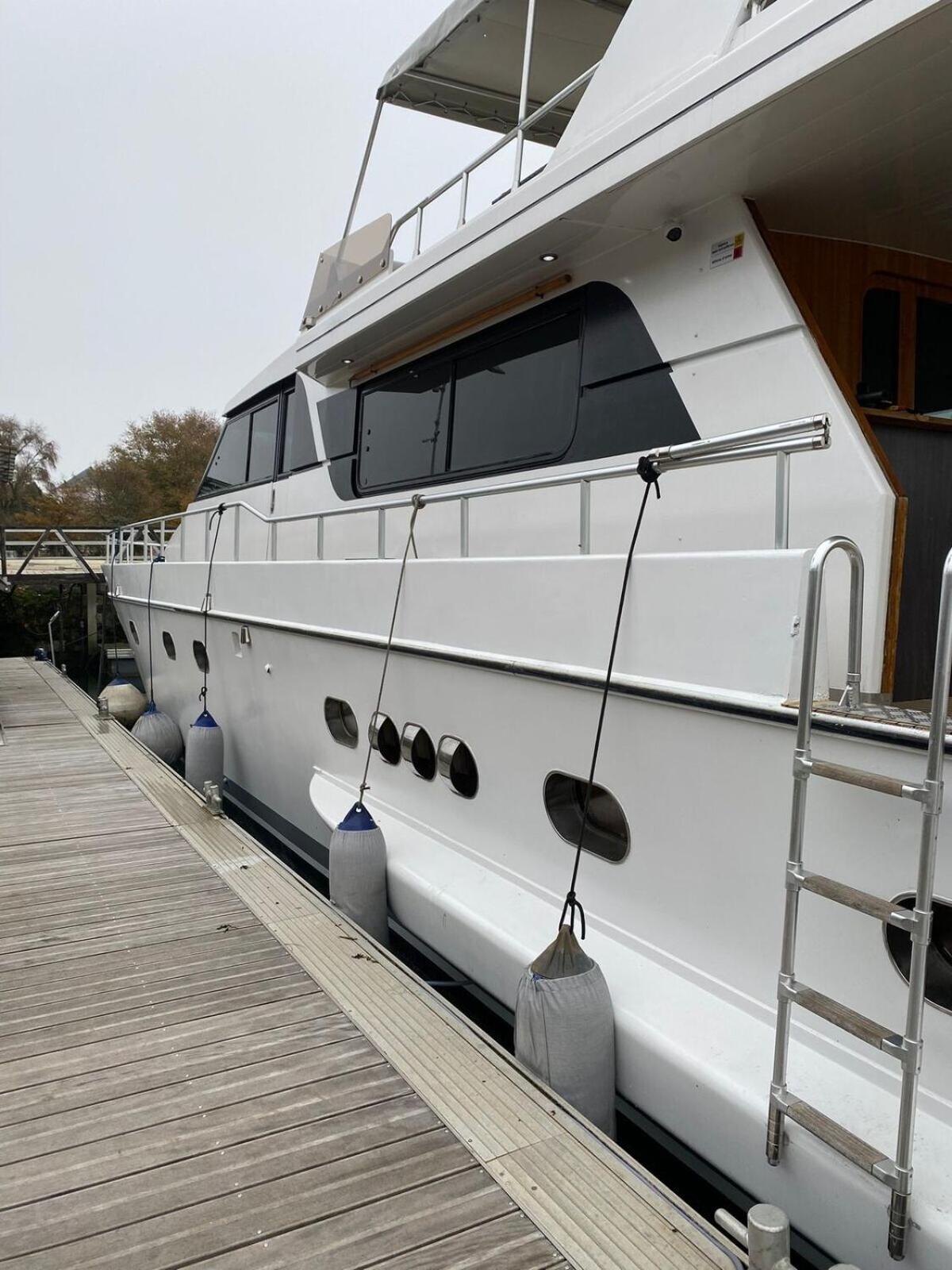 Yacht Aquamarina Vieux Port La Rochelle Bateau-hôtel