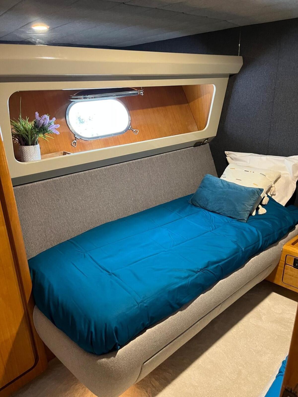 Yacht Aquamarina Vieux Port La Rochelle Bateau-hôtel