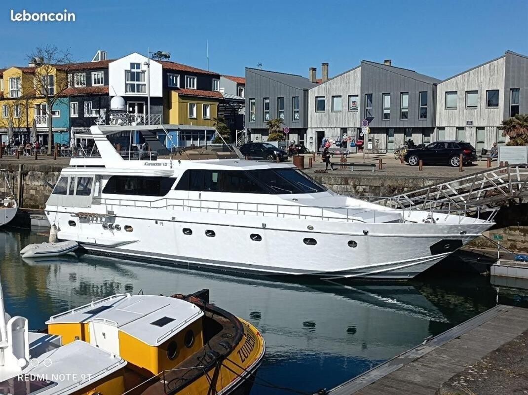 Yacht Aquamarina Vieux Port La Rochelle Bateau-hôtel *