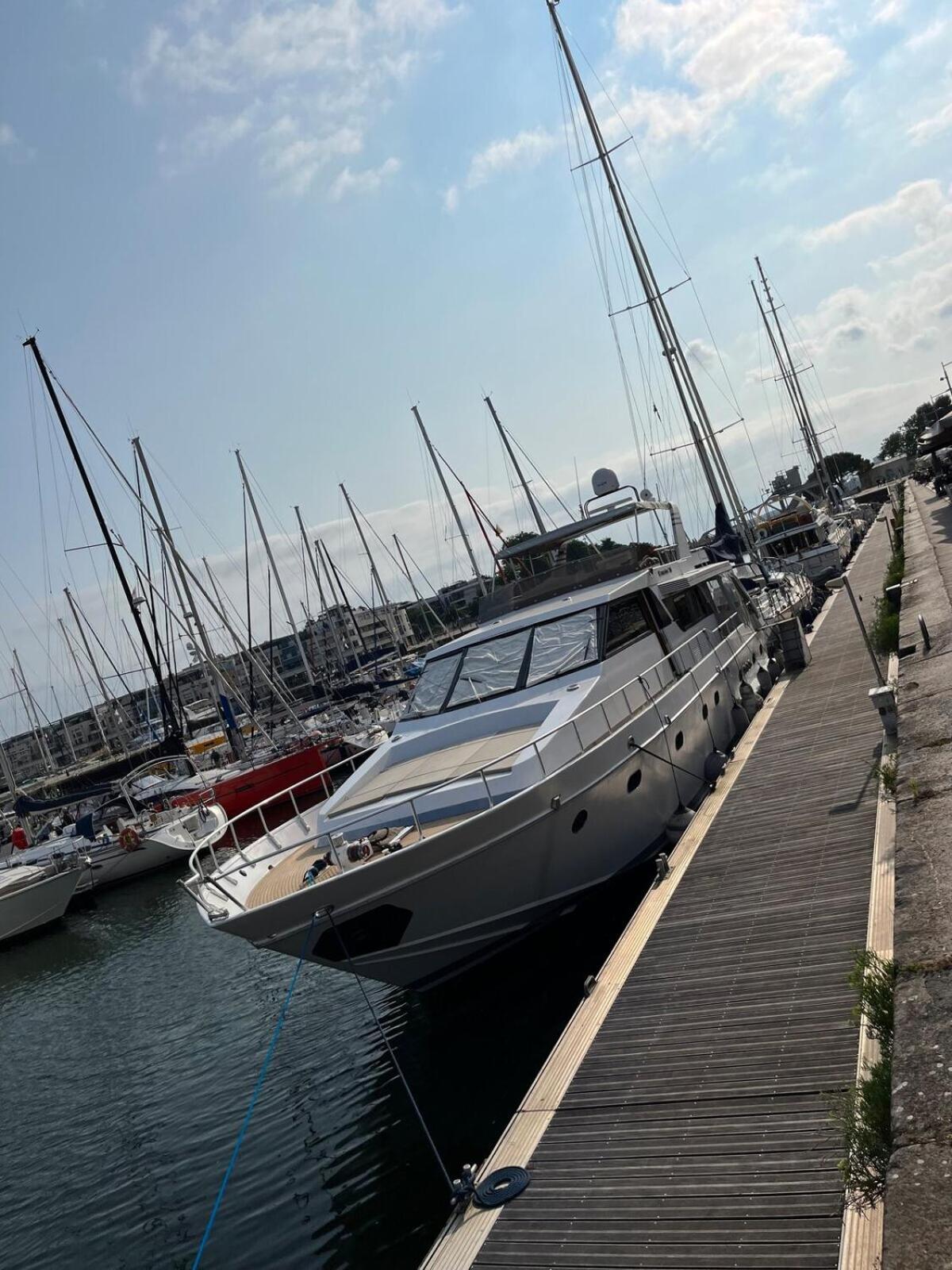 Yacht Aquamarina Vieux Port La Rochelle * La Rochelle (Charente-Maritime)