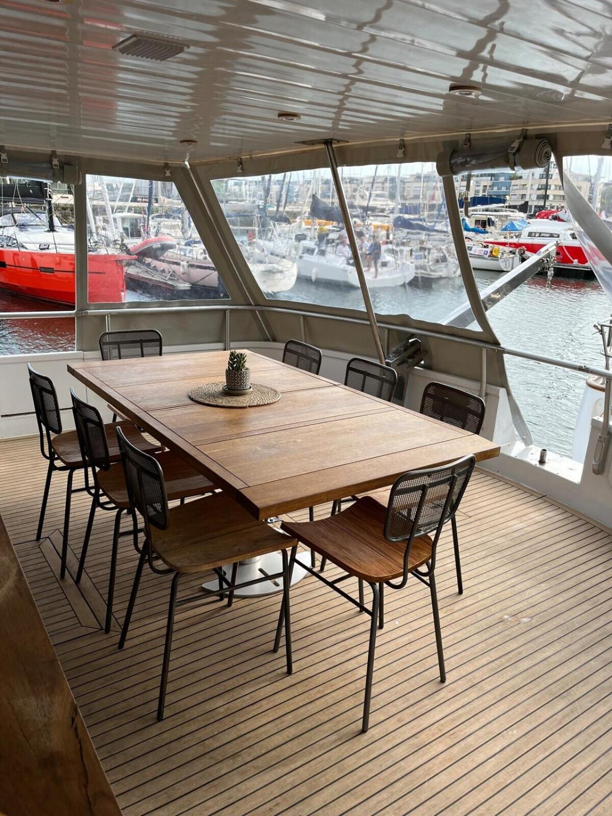 Bateau-hôtel Yacht Aquamarina Vieux Port La Rochelle