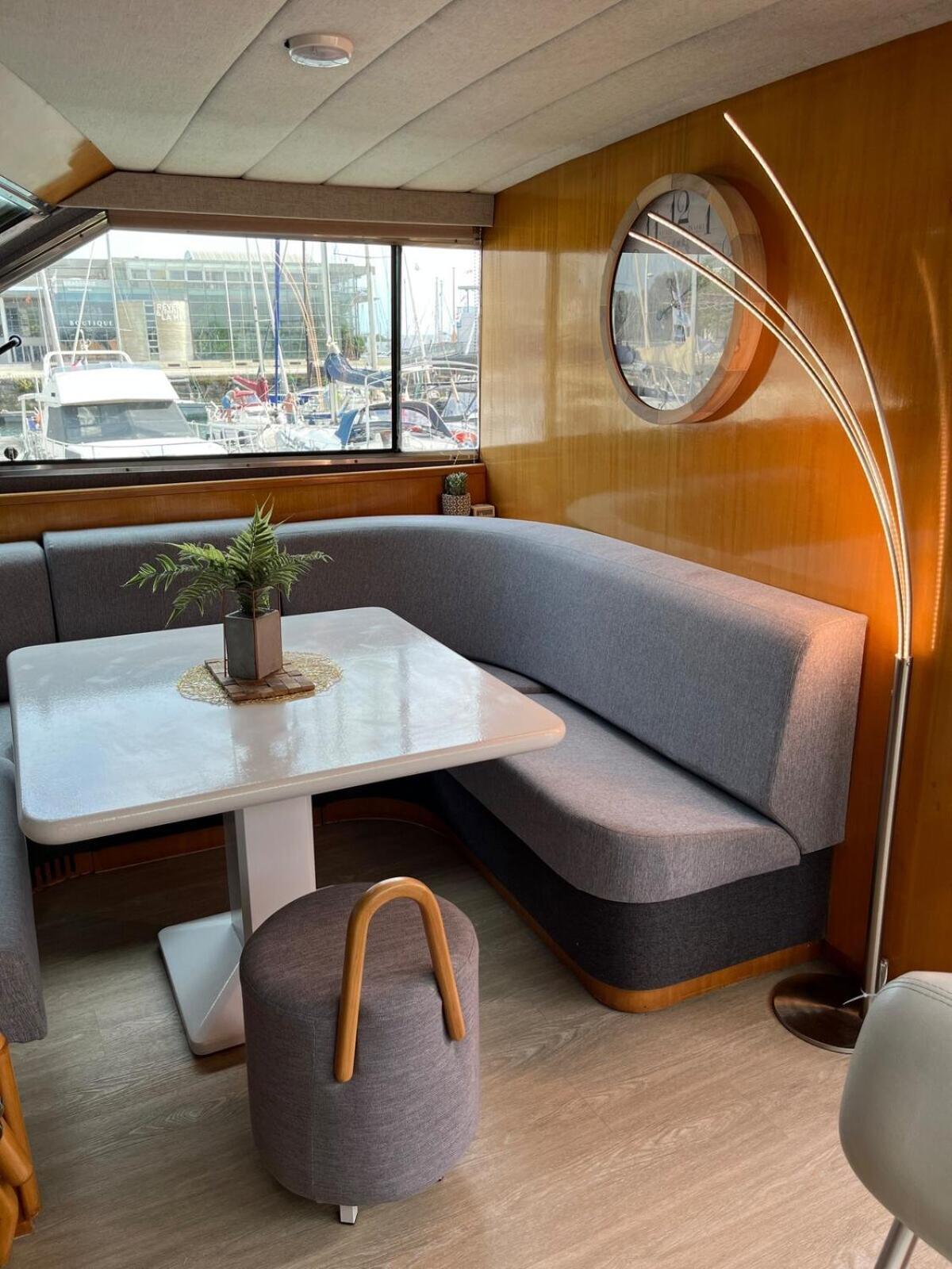 Bateau-hôtel Yacht Aquamarina Vieux Port La Rochelle La Rochelle (Charente-Maritime)