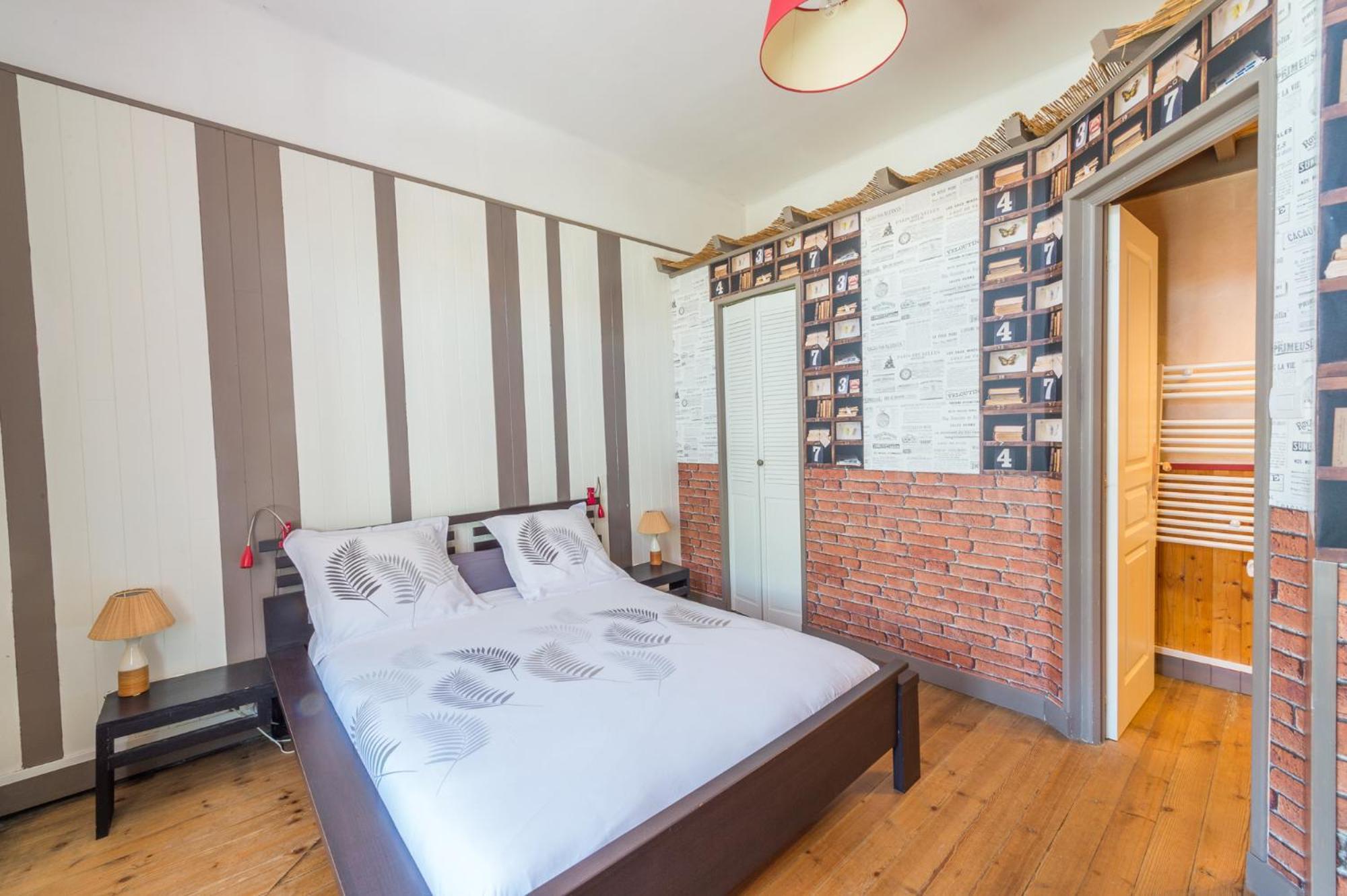 Bed & Breakfast L'escale Marine - Couette Et Cafe La Rochelle (Charente-Maritime)