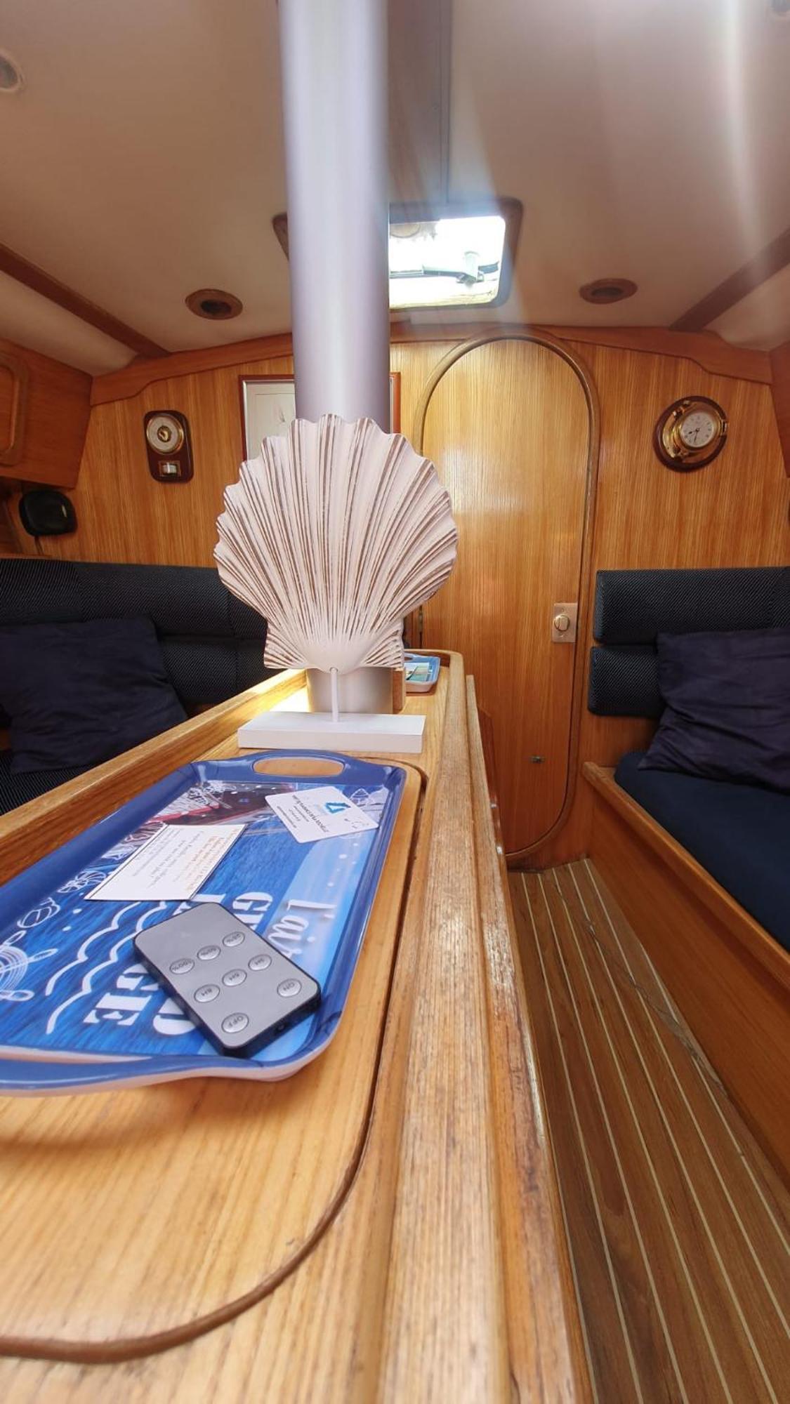 Bateau-hôtel Nuits Au Port - Vieux Port - Voilier Super Castor