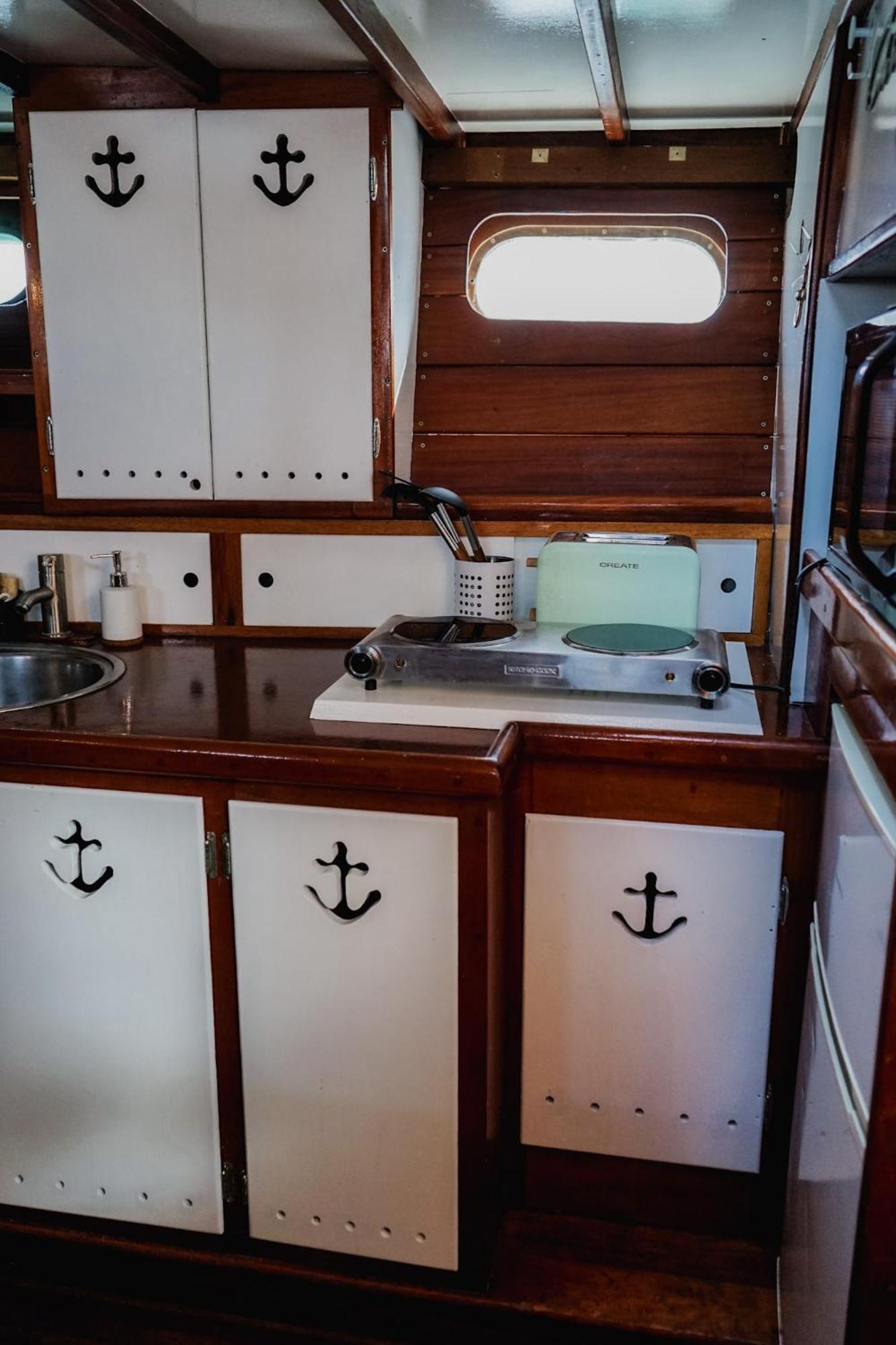Botel Yacht Historique Vieux Port La Rochelle