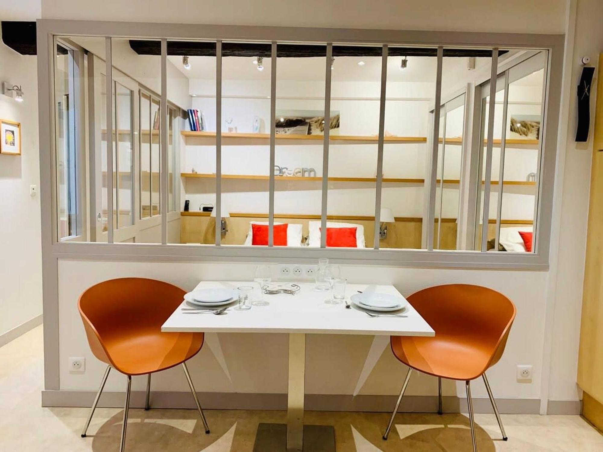 Apartment Le Petit Cloutiers - Plein Centre - Wifi *