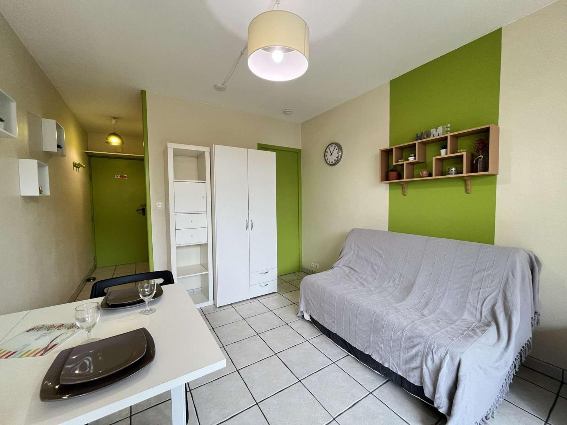 Appartement - Lr930-001 La Rochelle (Charente-Maritime)