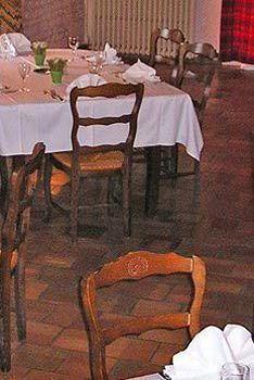 Hotel Logis Le Moulin De Cierzac 2*