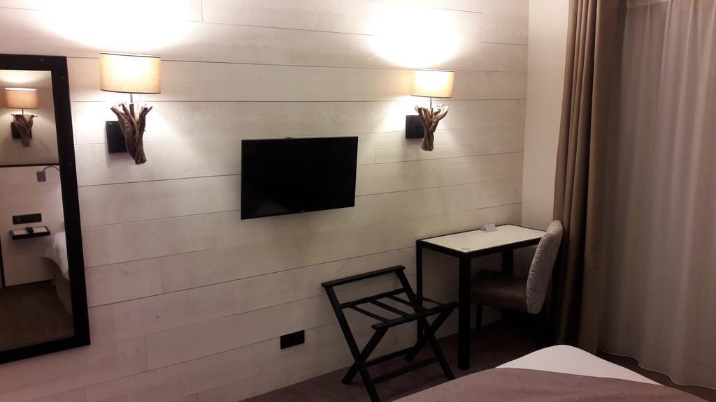 Les Brises Hotel 3*