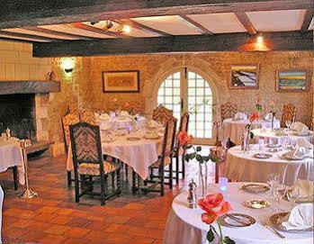 Logis Le Moulin De Cierzac Hotel