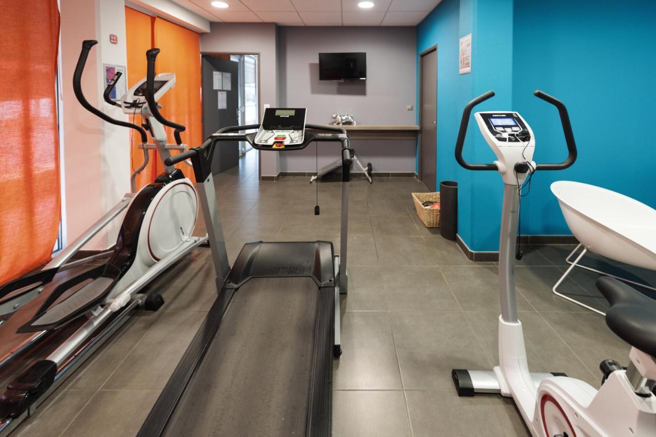 Aparthotel Uxco H2o