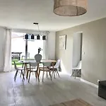 Maison Cosy Avec Terrasse A 10 Minutes Du Centre Ville