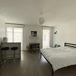 Joli studio avec terrasse près du vieux-port