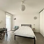 Joli studio avec terrasse près du vieux-port