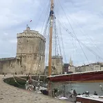 Nuit Insolite Sur Un Voilier Au Coeur De La Rochelle