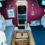 Nuit insolite sur un voilier au cœur de La Rochelle