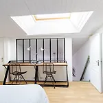 Superbe Duplex De 70M2 Avec 2 Chambres En Hyper Centre Au Calme Sur Cour Classe 3 Etoiles Avec Parking En Option