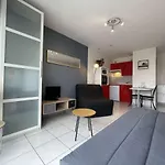 Studio Avec Terrasse Et Parking, Proche Plage - La Rochelle - Fr-1-246-607