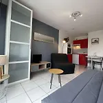 Studio Avec Terrasse Et Parking, Proche Plage - La Rochelle - Fr-1-246-607
