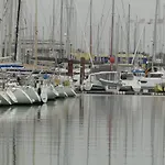 La Rochelle Sur Un Voilier