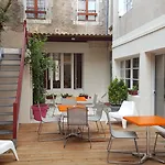 Hotel De Paris