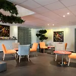 Hotel Kyriad La Rochelle Centre Ville