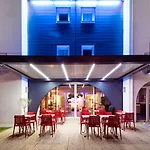 Hotel Kyriad La Rochelle Centre Ville
