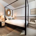 Maisons Du Monde Hotel & Suites - La Rochelle Vieux Port