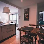 Appartement Avec Cour Privee Centre Ville Classe 4 Etoiles Remparts 1