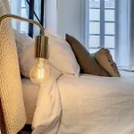 Appartement De Charme: La Rochelle/Vieux Port