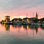 Appartement Saint Claude - Centre Port