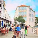 Cit\'Hotel le Bord\'O Vieux Port