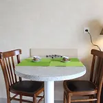 Studio La Rochelle, 1 pièce, 2 personnes - FR-1-246-48