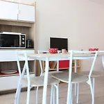 Studio La Rochelle, 1 pièce, 2 personnes - FR-1-246-110