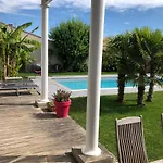 Maison M, Chambre Privee Acces Jardin Piscine Et Jacuzzi Pres De La Rochelle