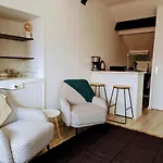 Studio Hyper-Centre La Rochelle, A Deux Pas Du Vieux Port