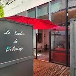 Le Jardin De L\'Horloge