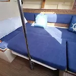 Bateau Voilier Hotel A Quai Sejour Insolite