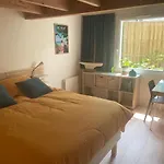 Maison Independante Avec Jardin, Tres Calme, Centre Ville La Rochelle
