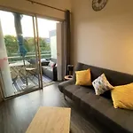 Lovely Apartment With Balcony Near The Lake