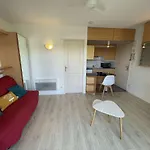 Studio Confortable Avec Balcon, Parking, Piscine Proche Port La Rochelle - Fr-1-246-664