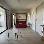 Studio Confortable Avec Balcon, Parking, Piscine Proche Port La Rochelle - Fr-1-246-664