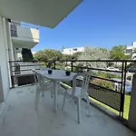Studio Confortable Avec Balcon, Parking, Piscine Proche Port La Rochelle - Fr-1-246-664