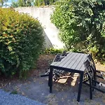 Appartement Centre Ville Au Calme Jardin Et Parking Public